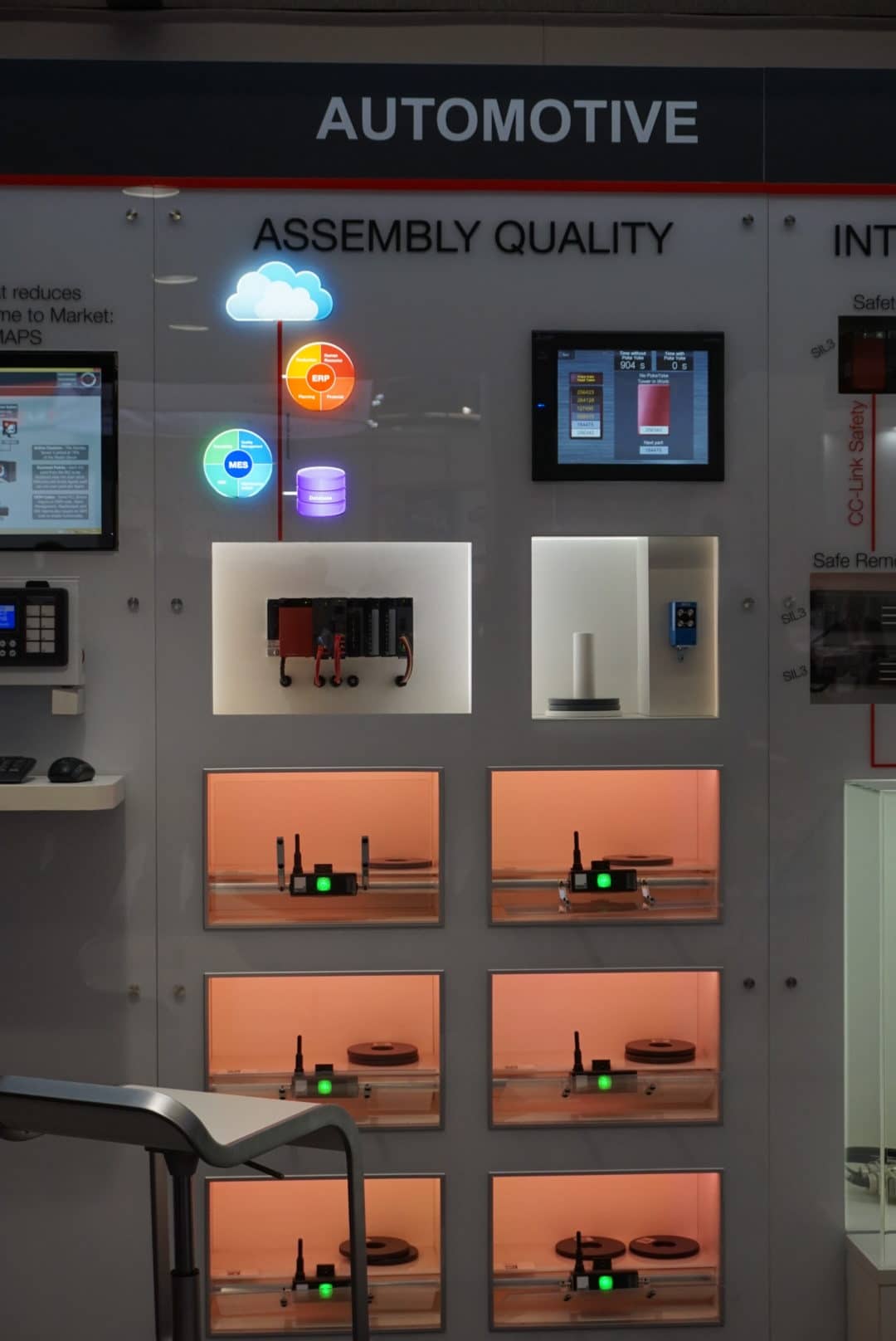 Un’applicazione di assemblaggio intelligente da Mitsubishi Electric