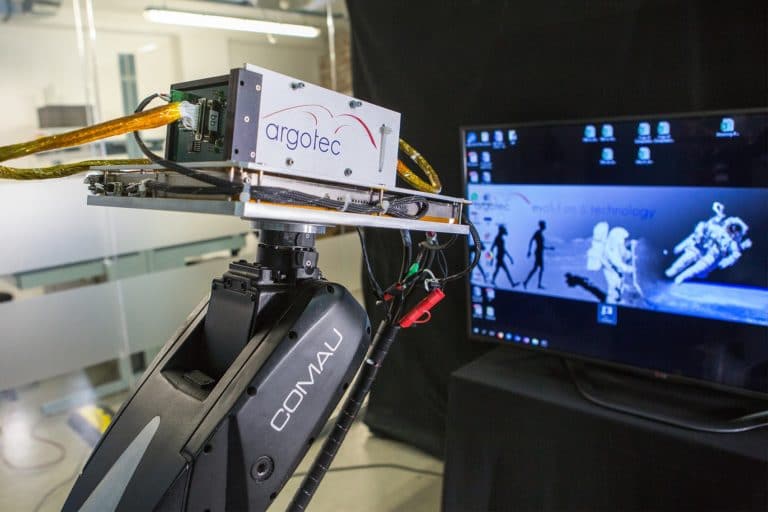 Un sistema robotico italiano per testare i nanosatelliti