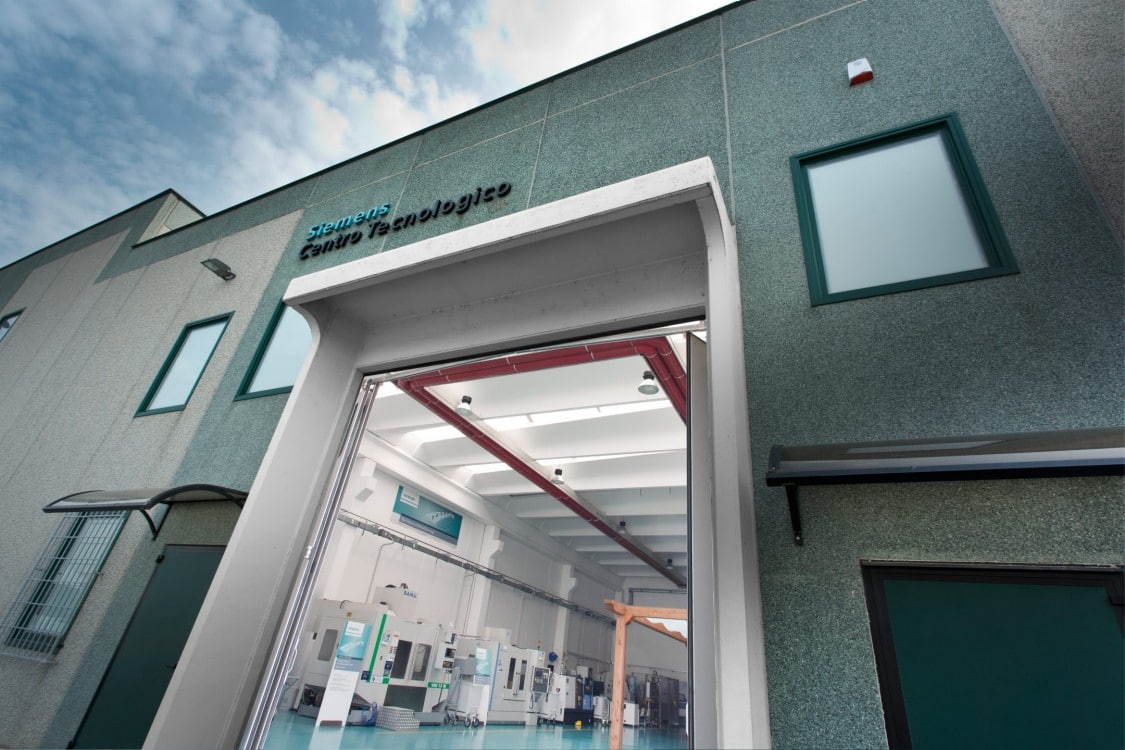 Il Digital Enterprise Experience Center di Siemens a Piacenza compie 10 anni e si rinnova