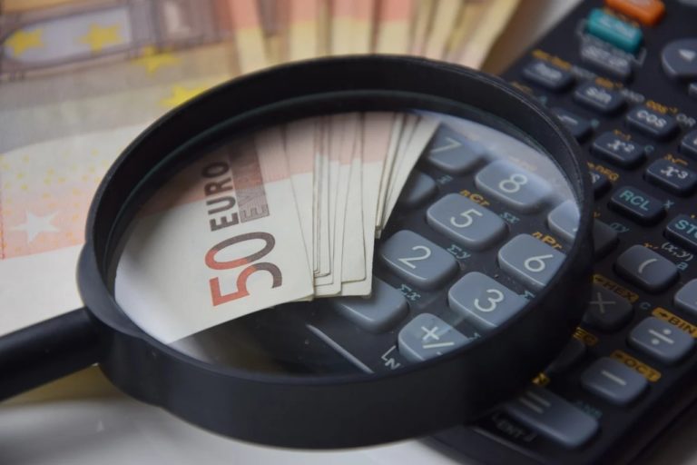 Ecco il Decreto Liquidità: finanziamenti garantiti per tutti, rinvio delle scadenze e Golden Power sulle aziende hi-tech