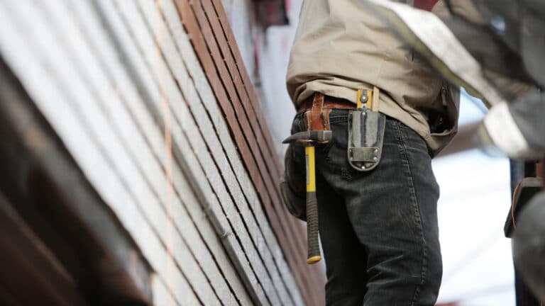 L’economia italiana nel 2021 rimbalza e fa +6,5% di Pil, la crescita più alta dal 1976