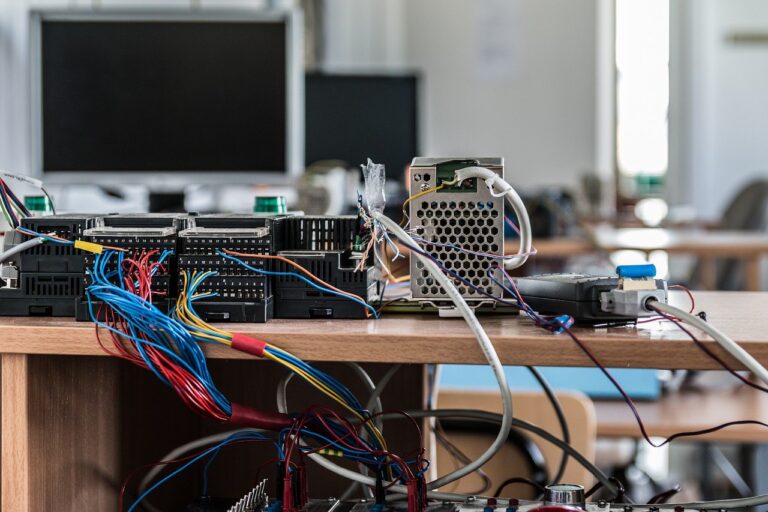 Rockwell Automation lancia una nuova gamma di PC industriali basata su tecnologie Asem