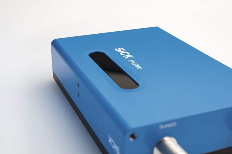 Speetec, il sensore di Sick per misurare velocità e lunghezza di oggetti in movimento