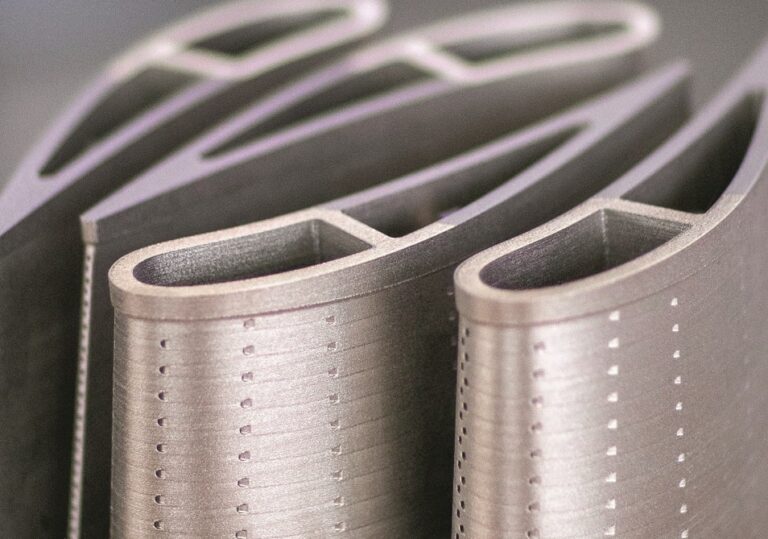 Eos introduce una lega di nichel-cromo per la produzione additiva di turbine e parti metalliche