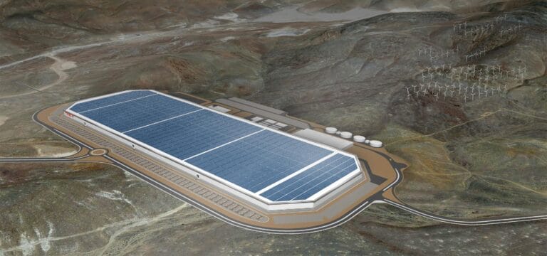 Non solo Tesla: che cos'è e come funziona una Gigafactory per la produzione di batterie
