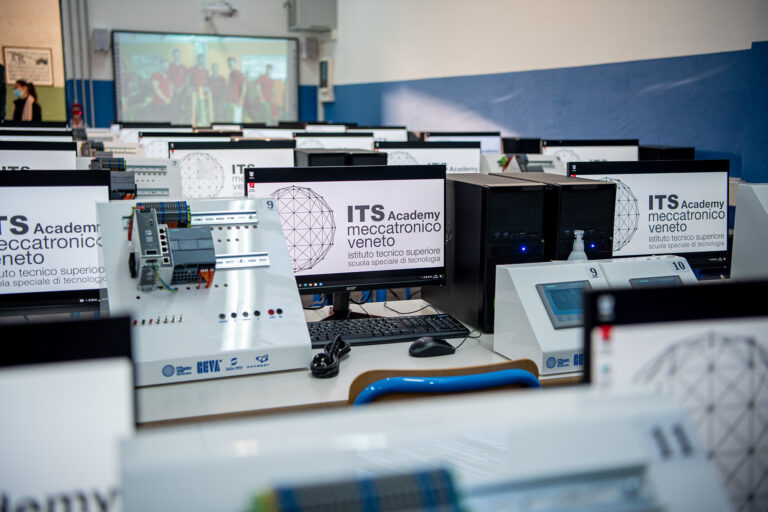 L'ITS Academy Meccatronico Veneto inaugura il suo Mech4.0tronics lab per formare gli studenti nelle tecnologie 4.0
