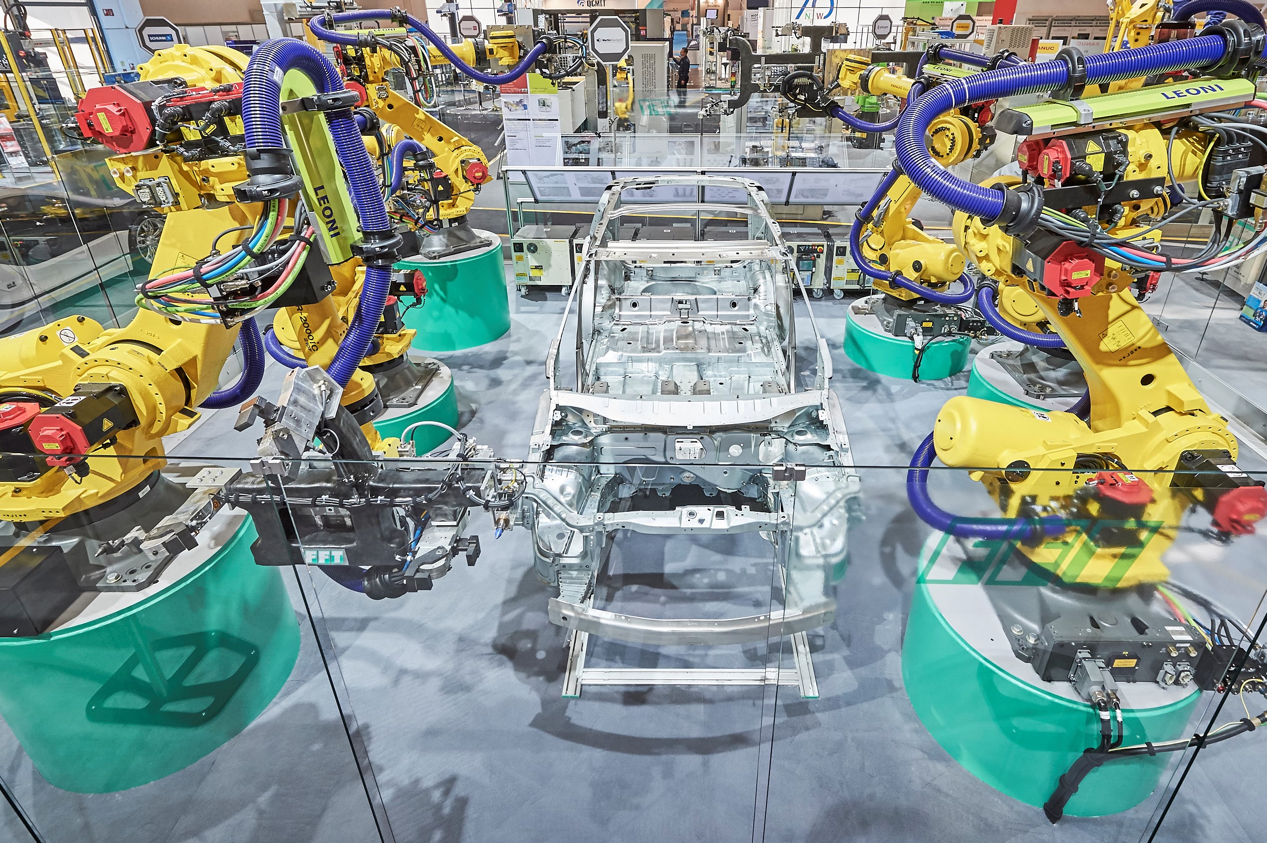 FANUC_robot_automotive_1