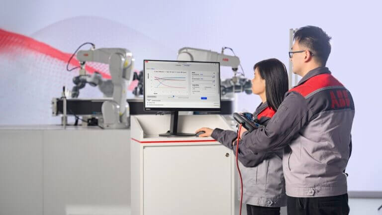 Da ABB un software per l'allineamento dei robot per aumentare velocità e precisione nella produzione elettronica