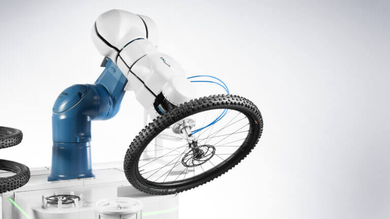 Stäubli celebra i 40 anni della divisione dedicata alla robotica