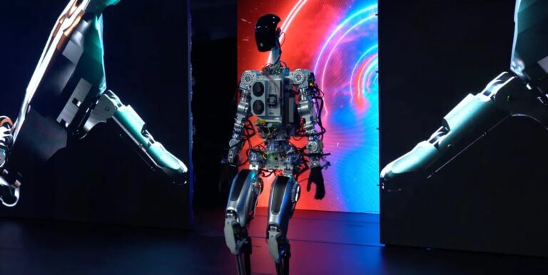 Optimus, il robot umanoide di Tesla costerà meno di 20 mila dollari
